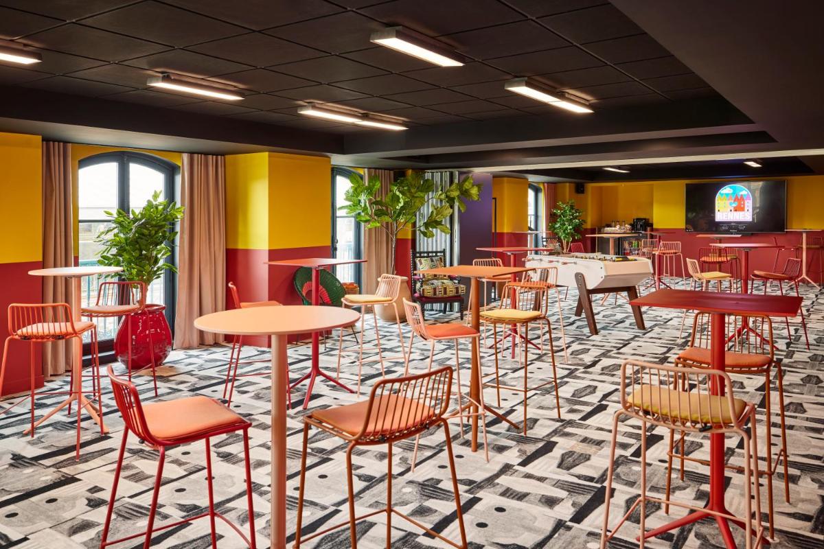 Coin salon dans l'établissement Mama Shelter Rennes