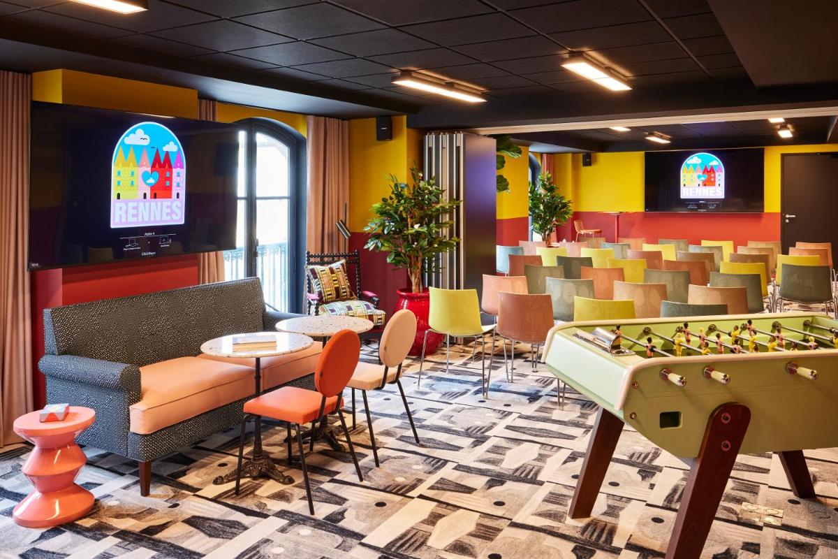 Coin salon dans l'établissement Mama Shelter Rennes