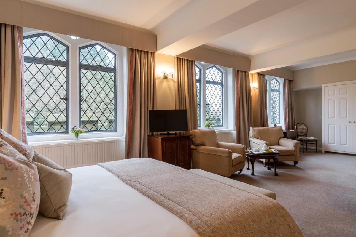 Ashdown Park Hotel - Housity