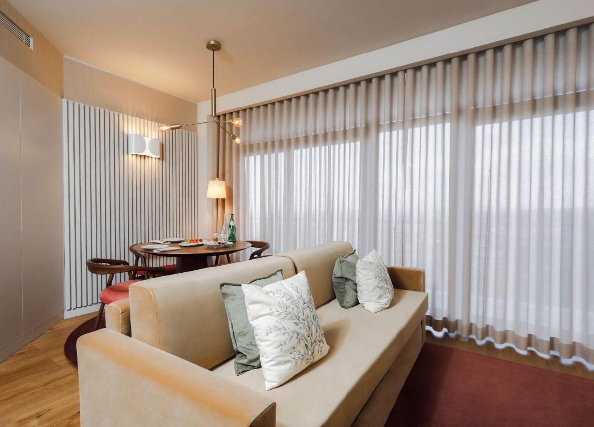 Uma área de estar em Montebelo Viseu Congress Hotel & Spa