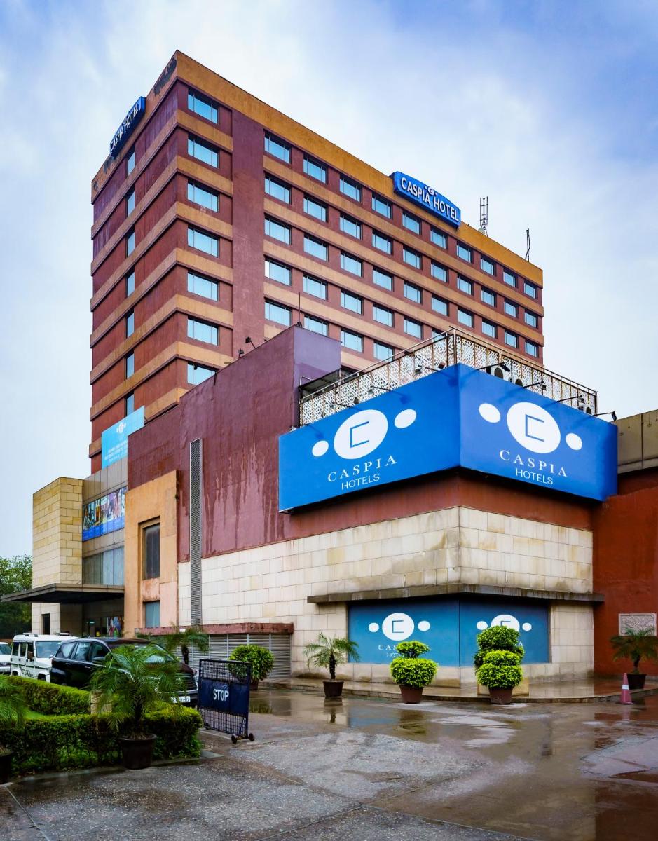Caspia Hotel New Delhi - Housity