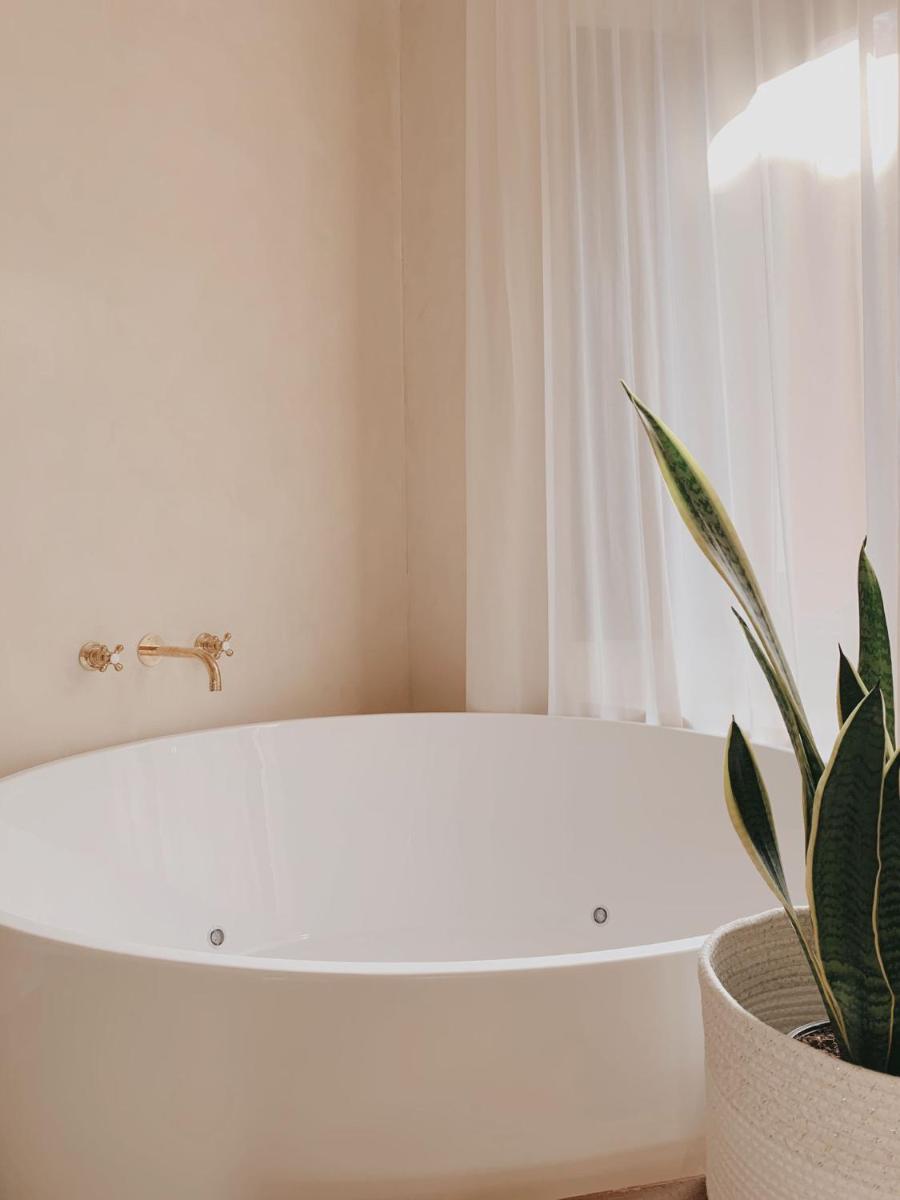 Un baño de Hotel Palau Macelli & Spa