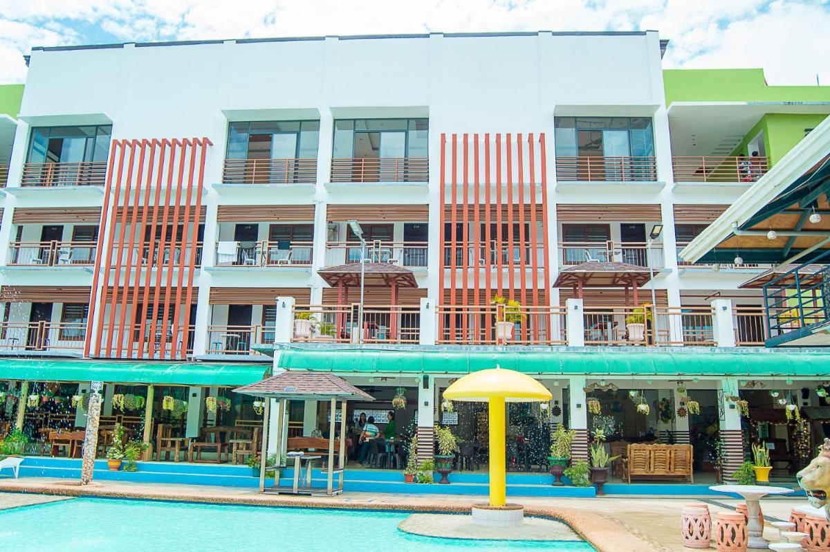 Moalboal Tropics - Housity