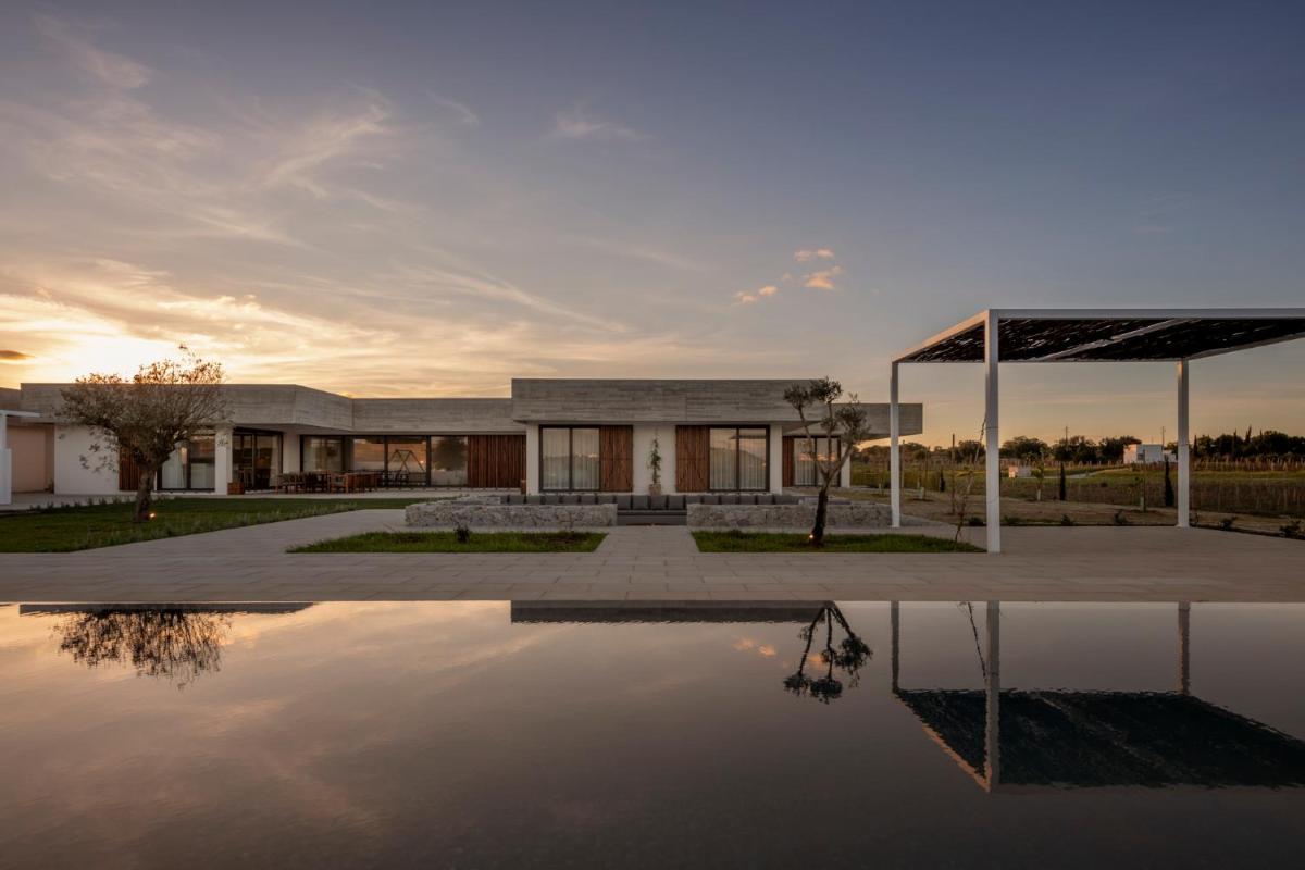 A piscina em ou perto de L'AND Vineyards - Relais & Châteaux