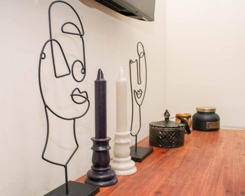No25-Luxe Living Guest House- 2 Bed-WIFI-Free Parking-City- Beach - Housity