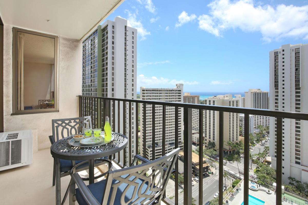 Waikiki Banyan #2608-T2 - Housity