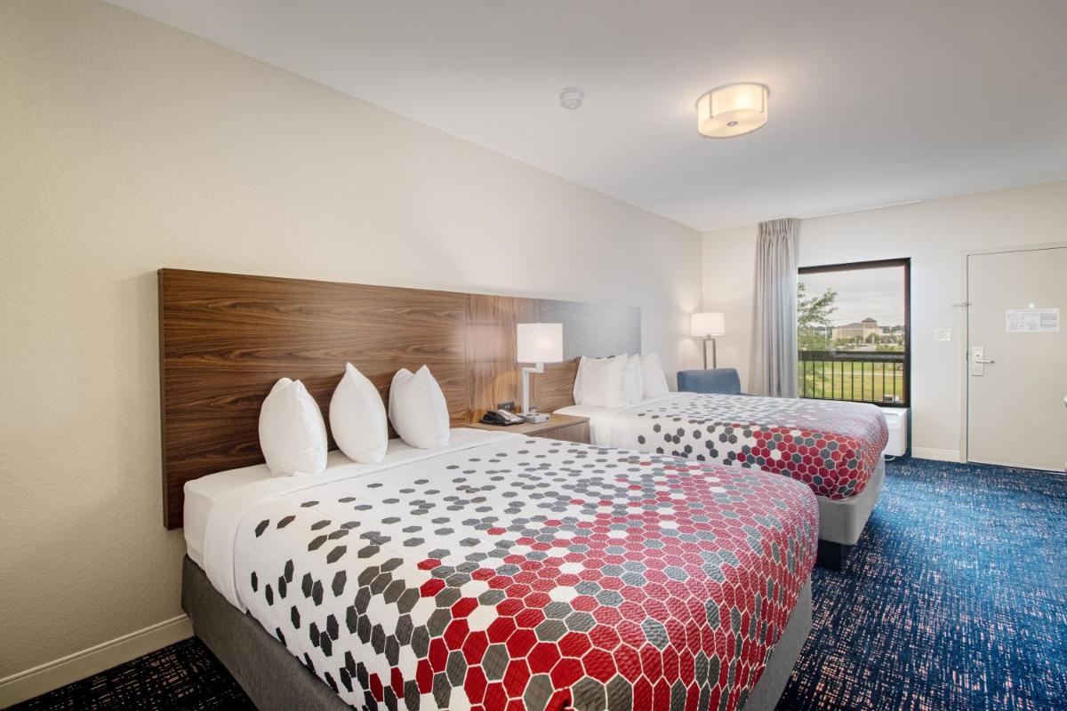 Econo Lodge Inn & Suites Foley-North Gulf Shores - Housity