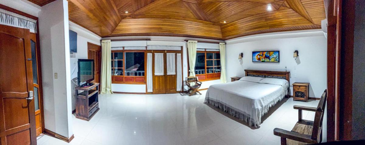 Hotel Sunrise By Hype - Housity