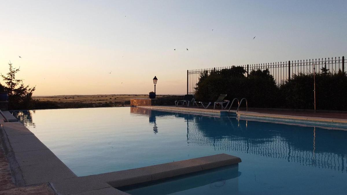 Piscina en o cerca de Hotel El Rancho