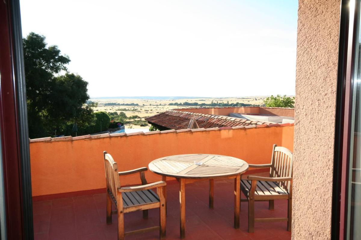 Un balcón o terraza de Hotel El Rancho