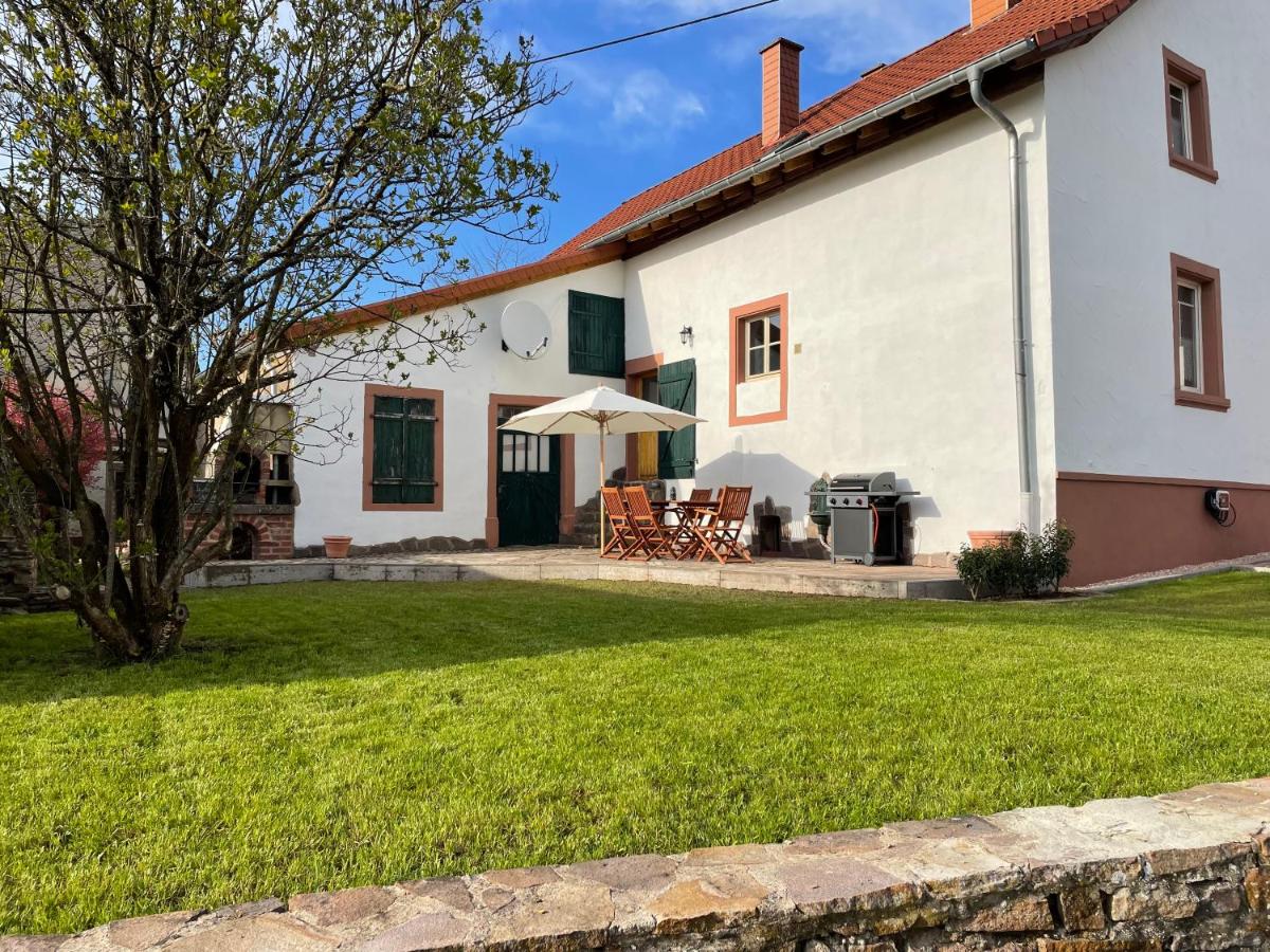 Ferienhaus Anno 1810 - Housity