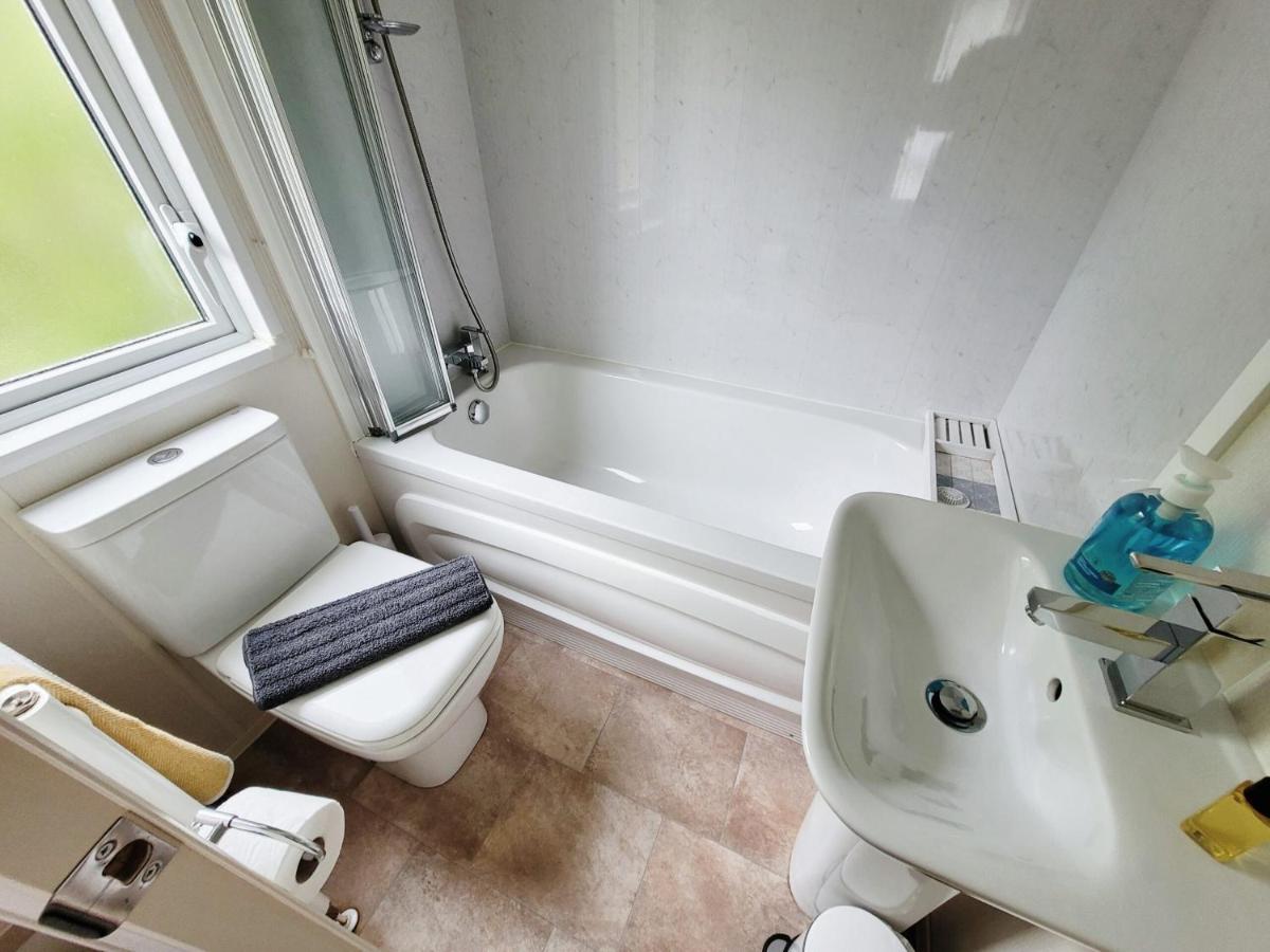 Meadow Lodge - Housity