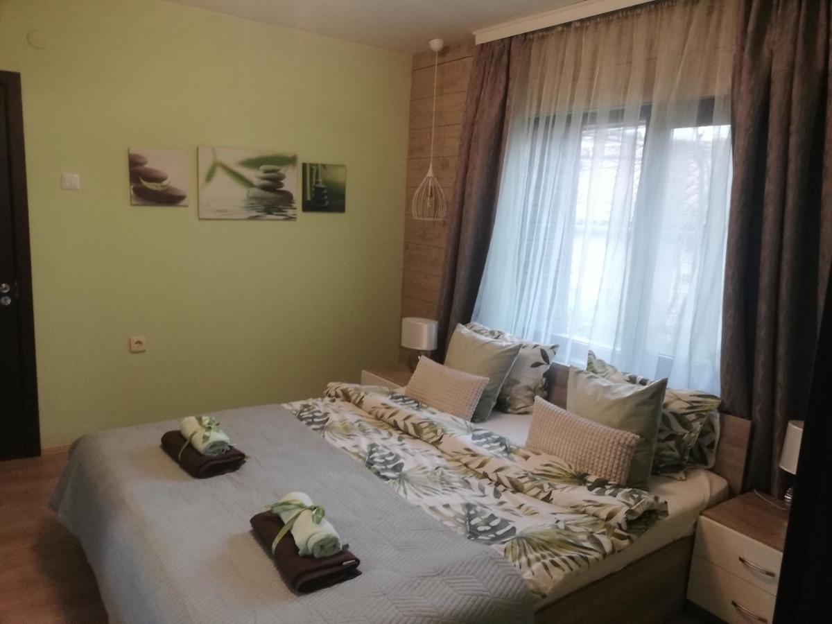 Quiet Nook House - Housity