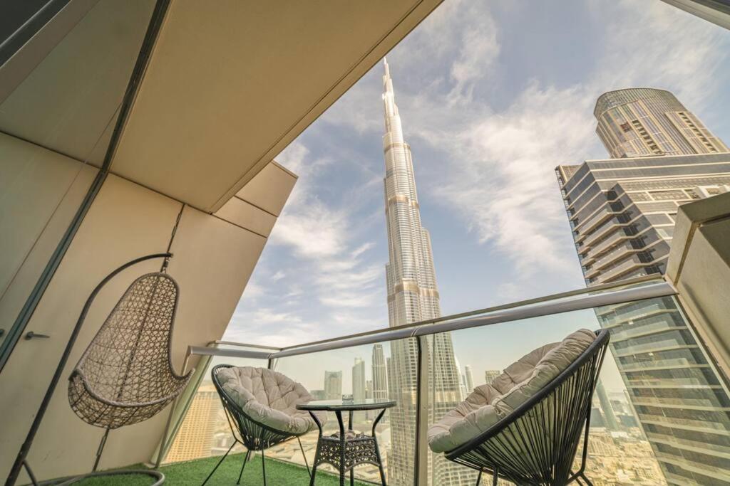 FIRST CLASS 3BR with full BURJ KHALIFA and FOUNTAIN VIEW - Housity