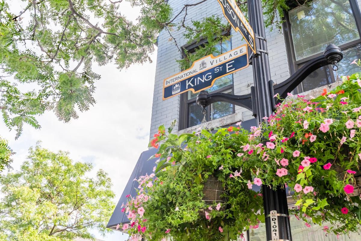 GLOBALSTAY New Downtown Hamilton Apartments - Housity