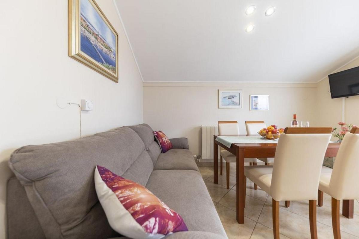 Apartments Mira - Housity