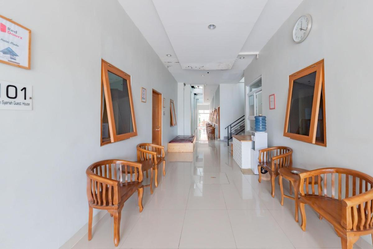 RedDoorz Syariah near DPRD Kabupaten Subang - Housity