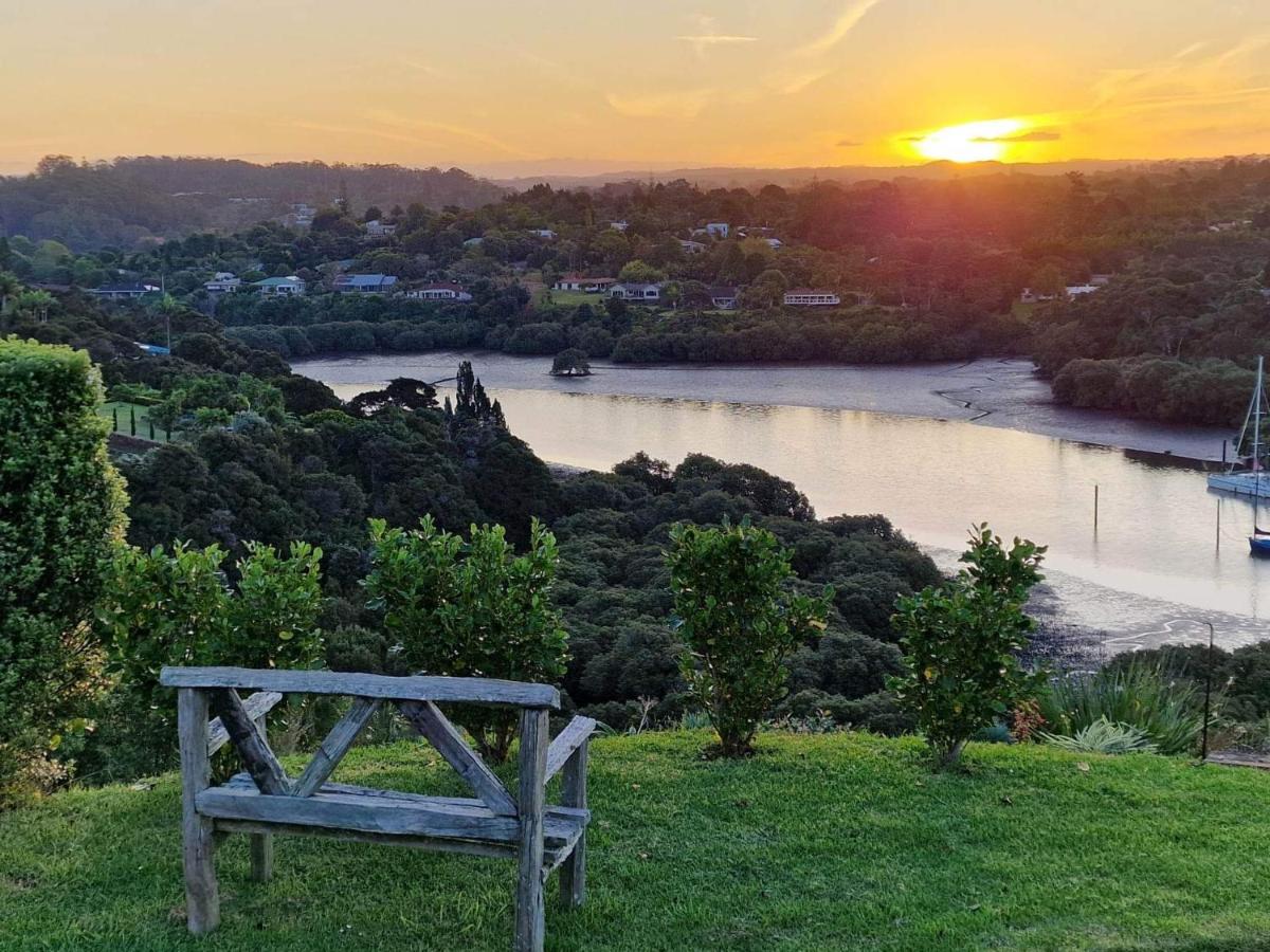 Sunset Point Kerikeri - Housity
