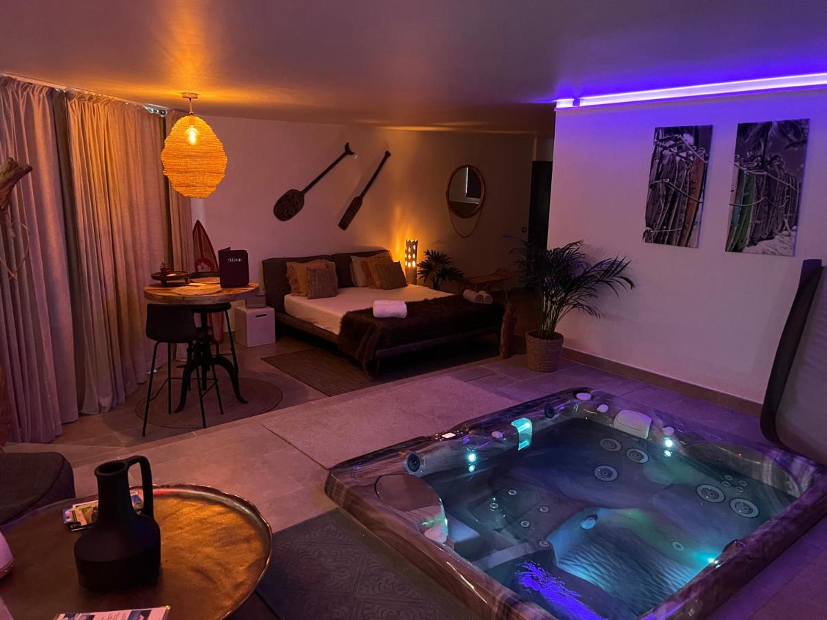 Lofts avec Jacuzzi privatif - Spa Romantique - Bouzigues - Housity