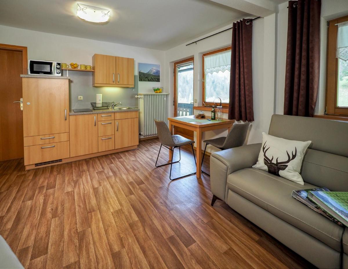 Alpenferienwohnungen Wiesenlehen - Housity