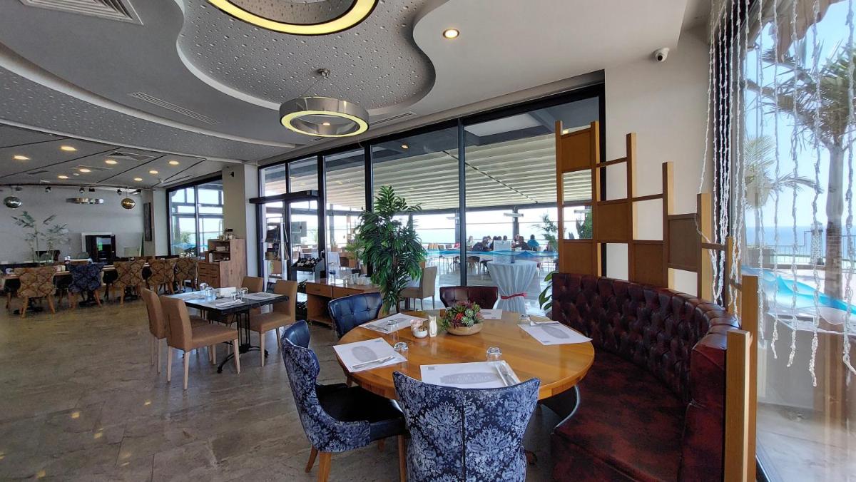 Absolute @ Elite Admiral Residences - Housity