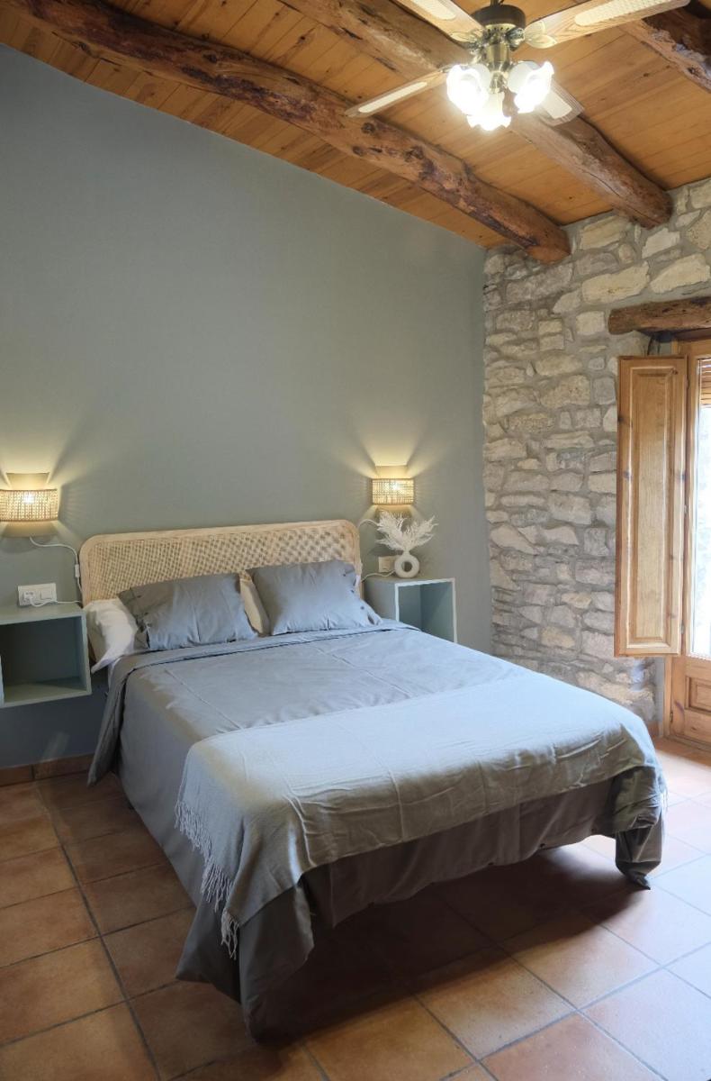 Cal Caminer Casa rural con piscina y barbacoa - Housity