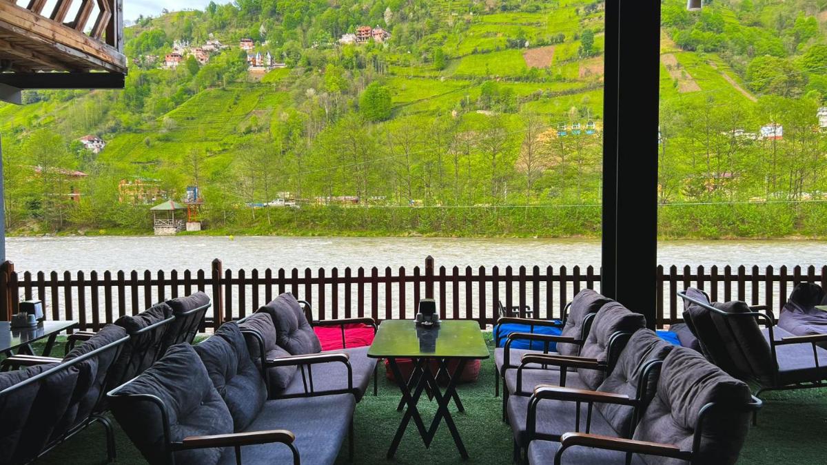 Heaven Wooden Vip Bungalow - Housity
