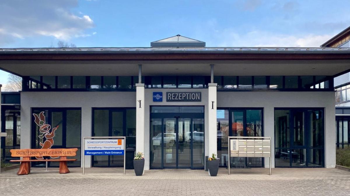 Olympia Hotel Suhl - Housity