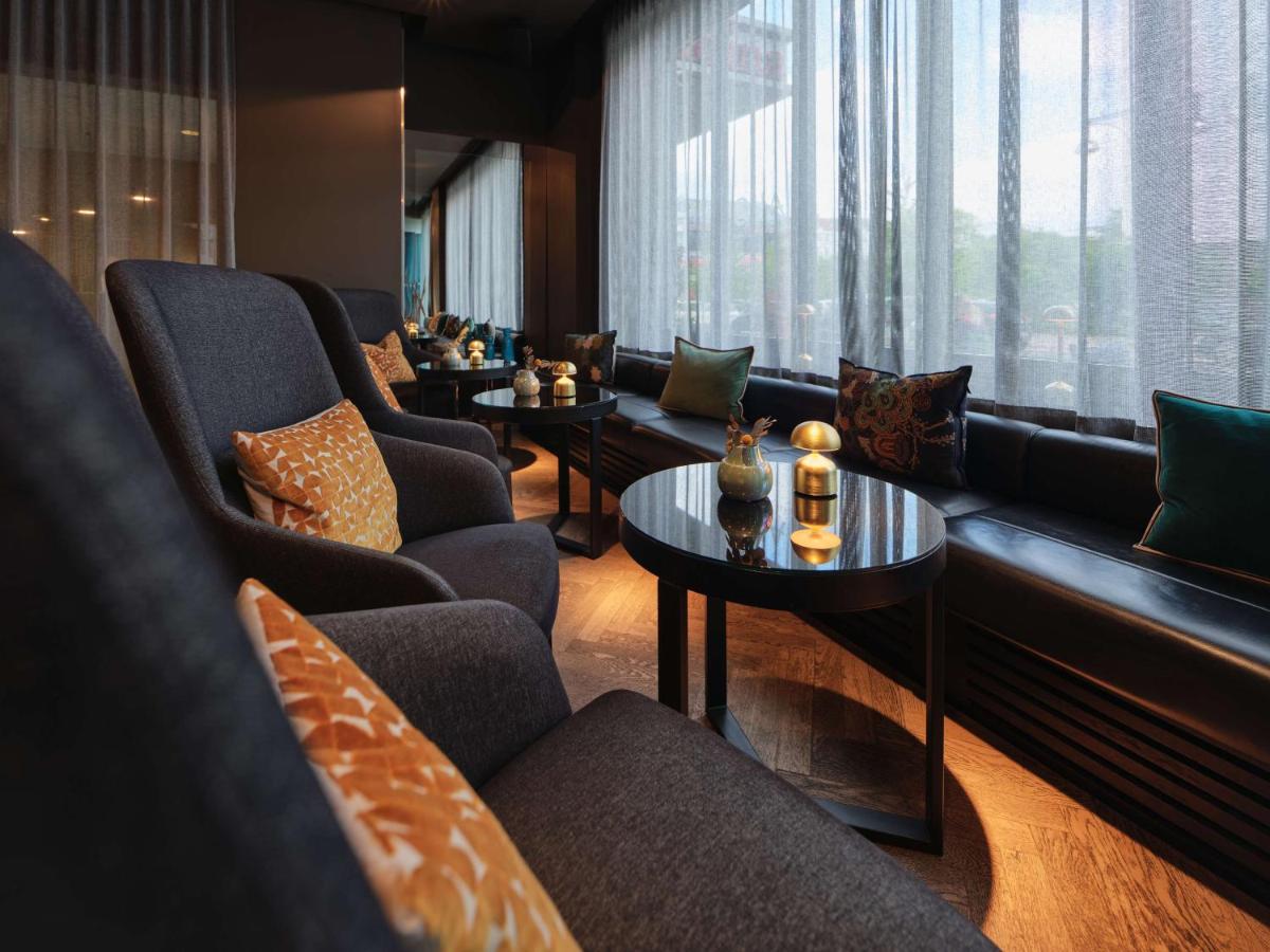 Adina Apartment Hotel Berlin Hackescher Markt - Housity