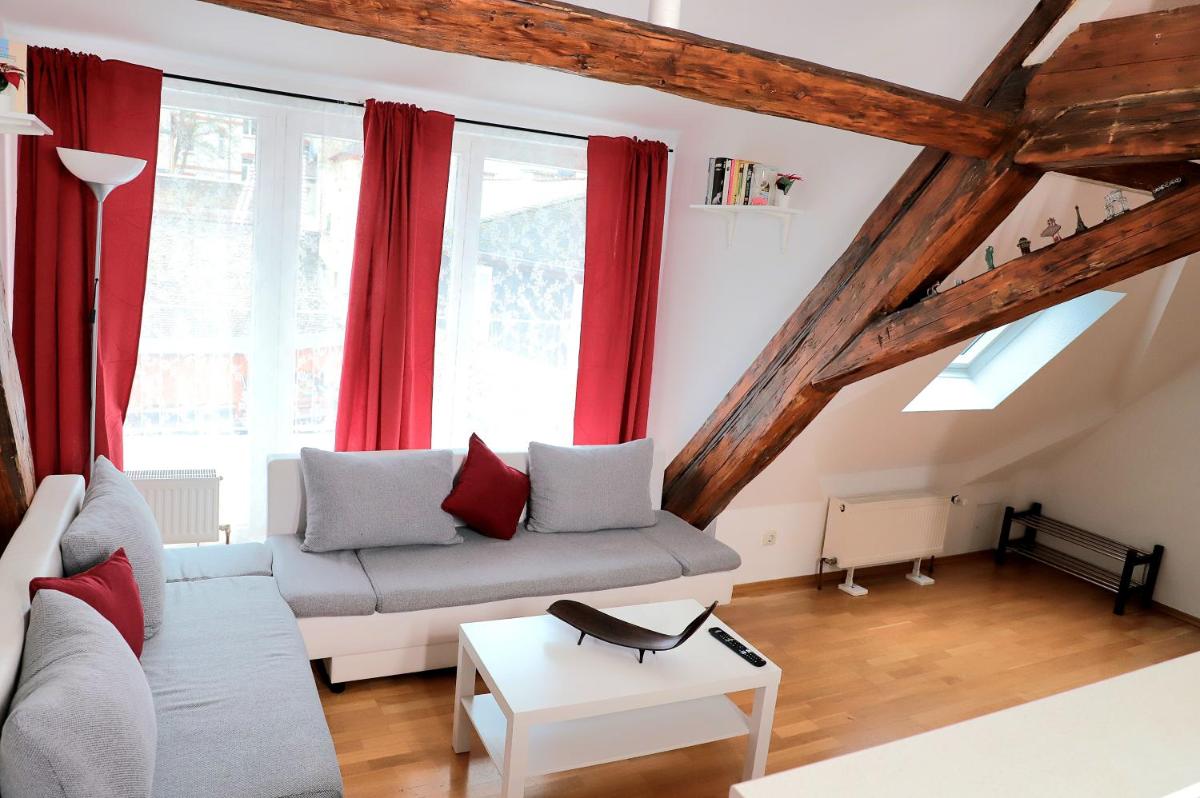 Gemütlich & zentral am Schlosspark mit Balkon - Housity
