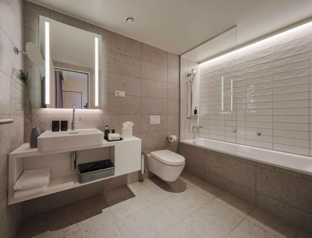 Suitetrails - Adina Apartment Hotel Cologne