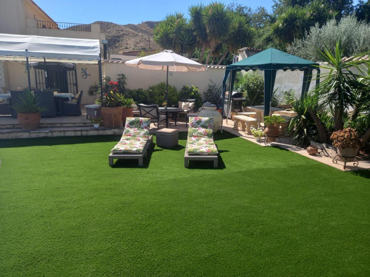 Cortijo Esquina B&B Guesthouse - Housity