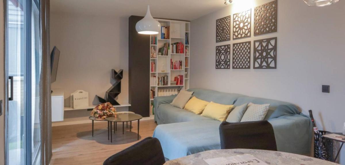 Precioso ático grande, 2 habitaciones, 2 baños y garaje - Housity