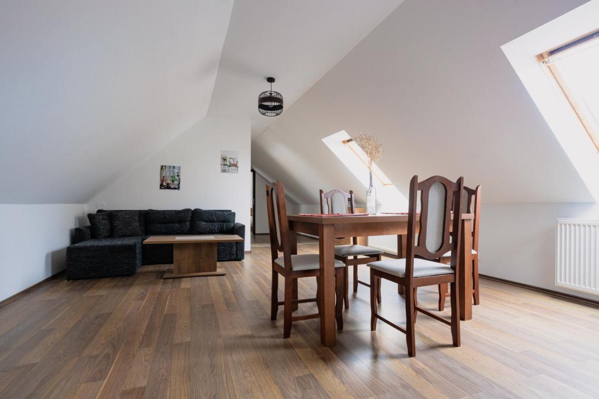 Apartments in the historic part of Znojmo - Housity