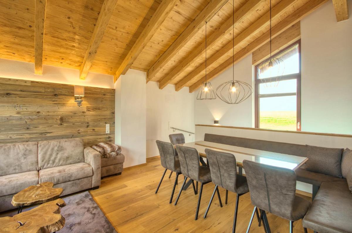 Ski-in Ski-out Chalet Maiskogel 17A - by Alpen Apartments - Housity