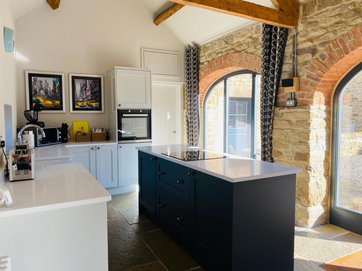 Contemporary Luxury Barn Conversion in County Durham - Housity