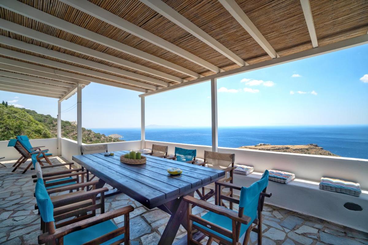 Ocean Villa with Sunset Views, 10 mins to Batsi Bay - Housity