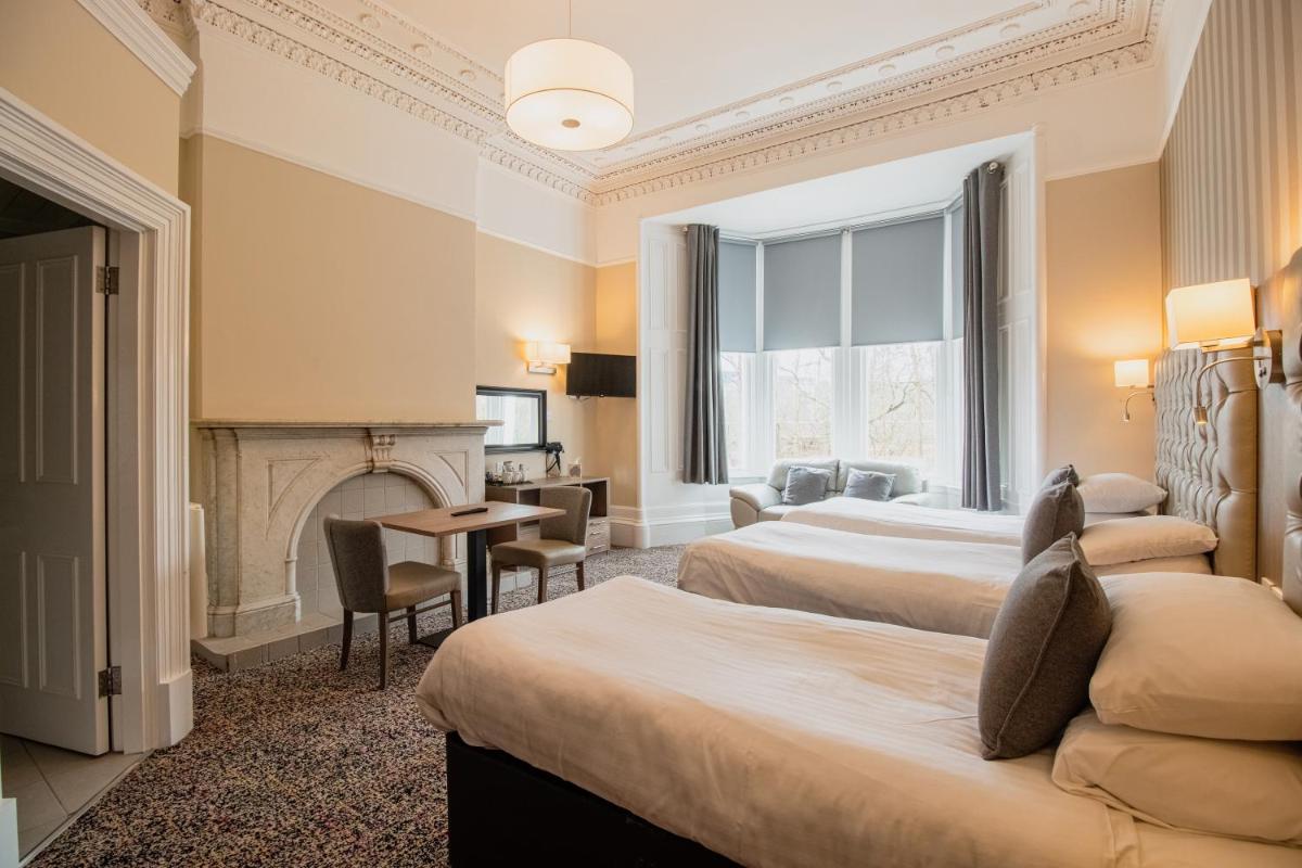 Ambassador Hotel - Housity