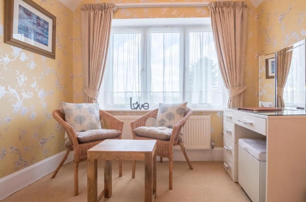 Forest Side Guesthouse - Housity