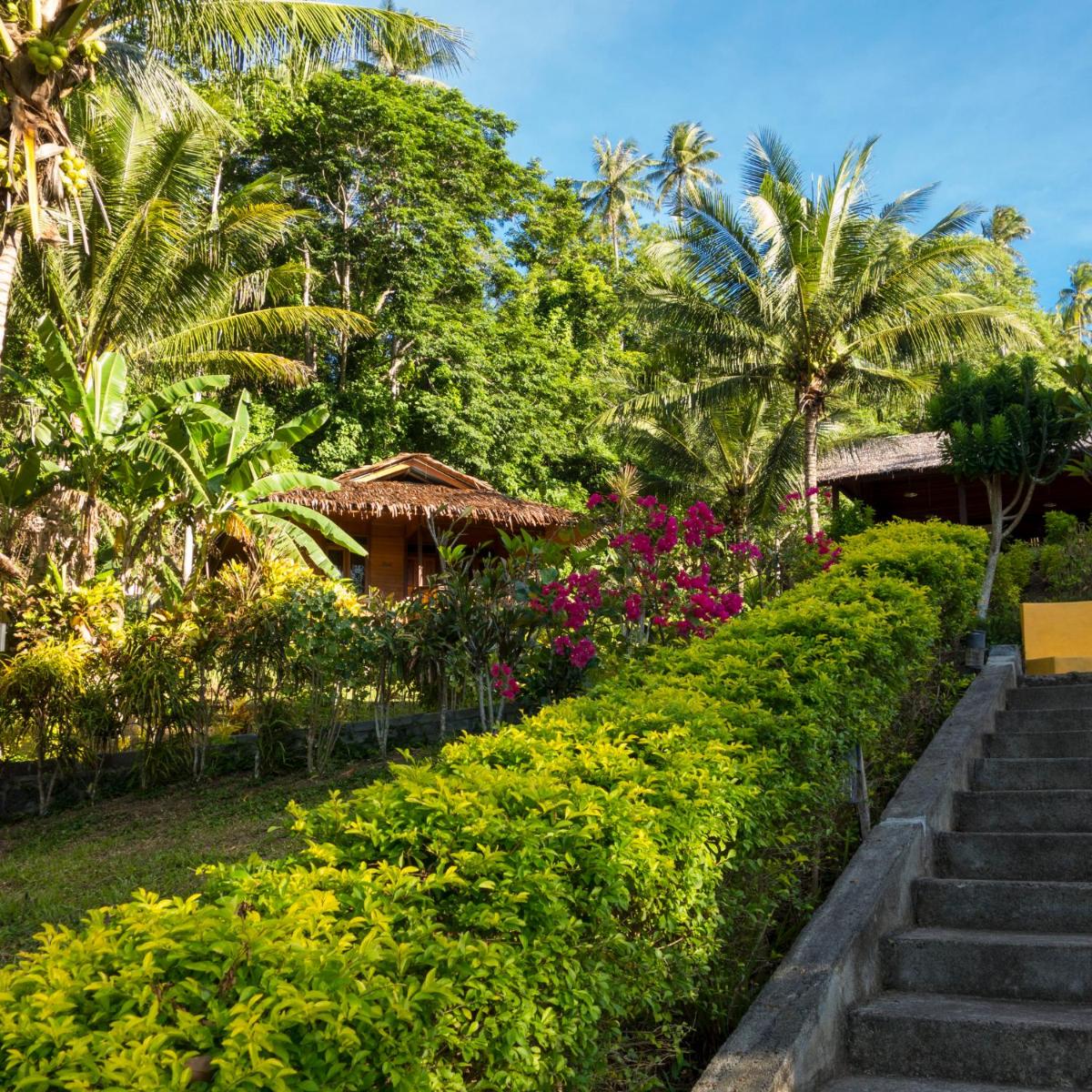 K2 Lembeh Dive Resort - Housity