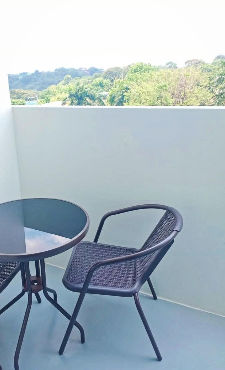 JC Staycation Manila - Housity