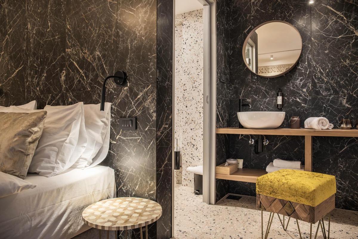 Hotel Pok Garni - Housity