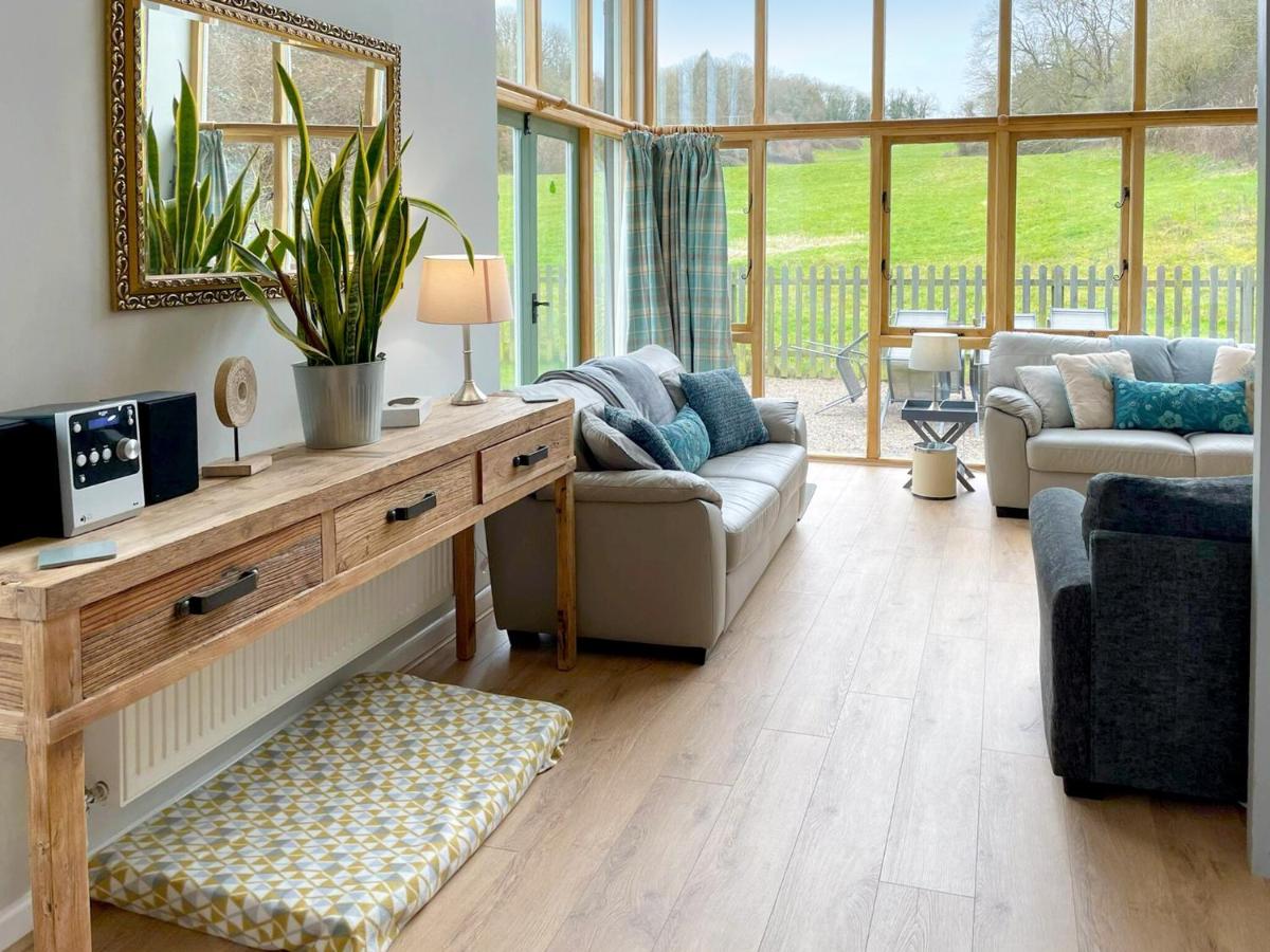 Moss Cottage - Housity