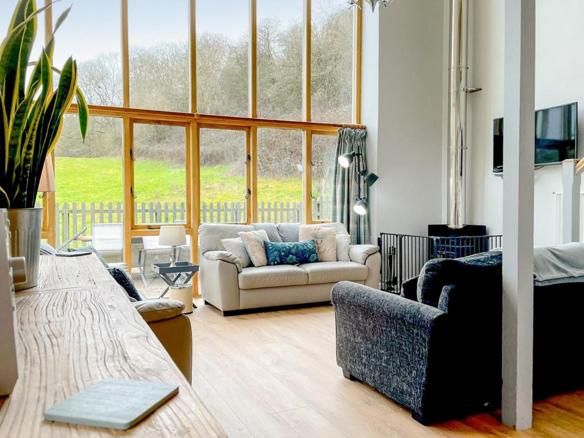 Moss Cottage - Housity