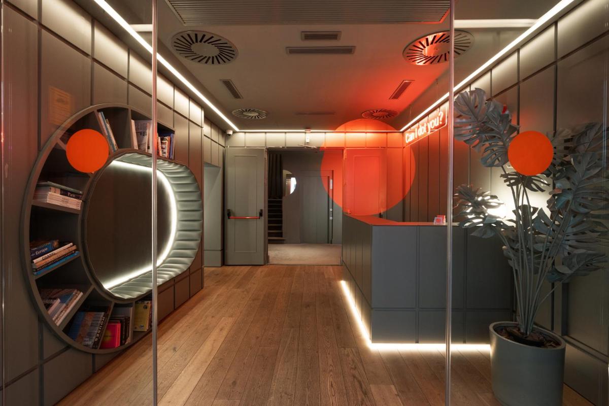 Chic & Basic dot - Housity
