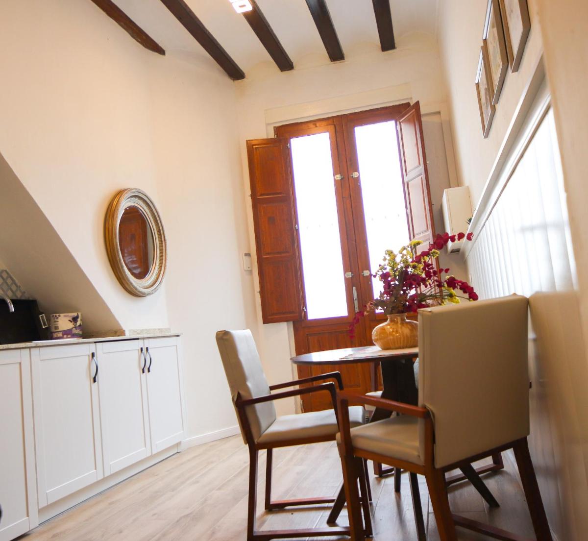 Apartamento cerca de la Playa de Malvarrosa by Alterhome - Housity
