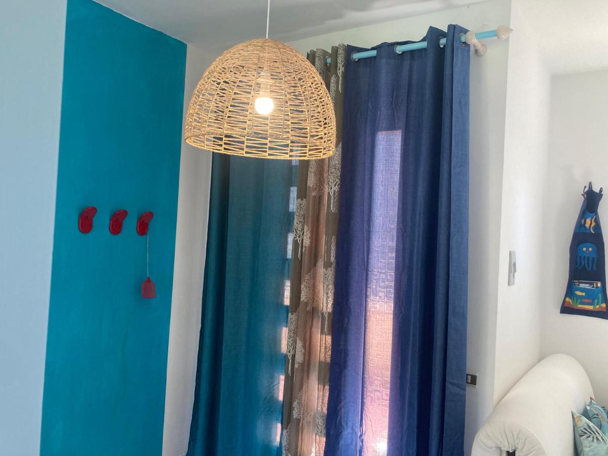 Oasi verde con terrazza sul mare e con piscina - Housity