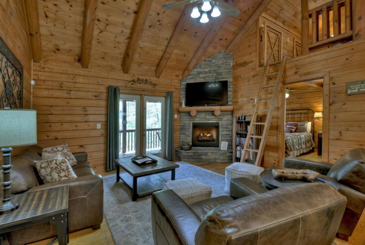 Chimney Path On Fightingtown Creek - Cuddleup - Housity