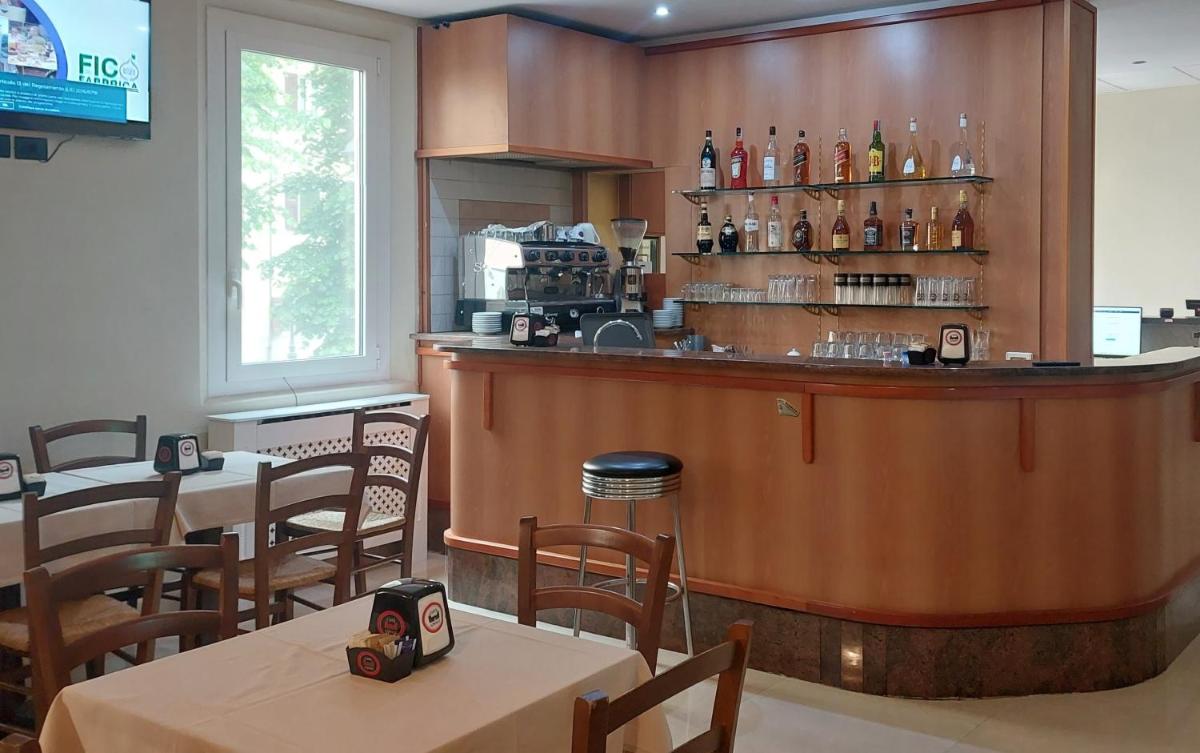 Hotel La Torre - Housity