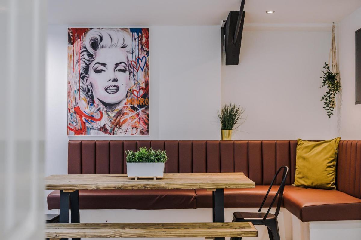 Fleet Street - Perfect for Nightlife! - Housity